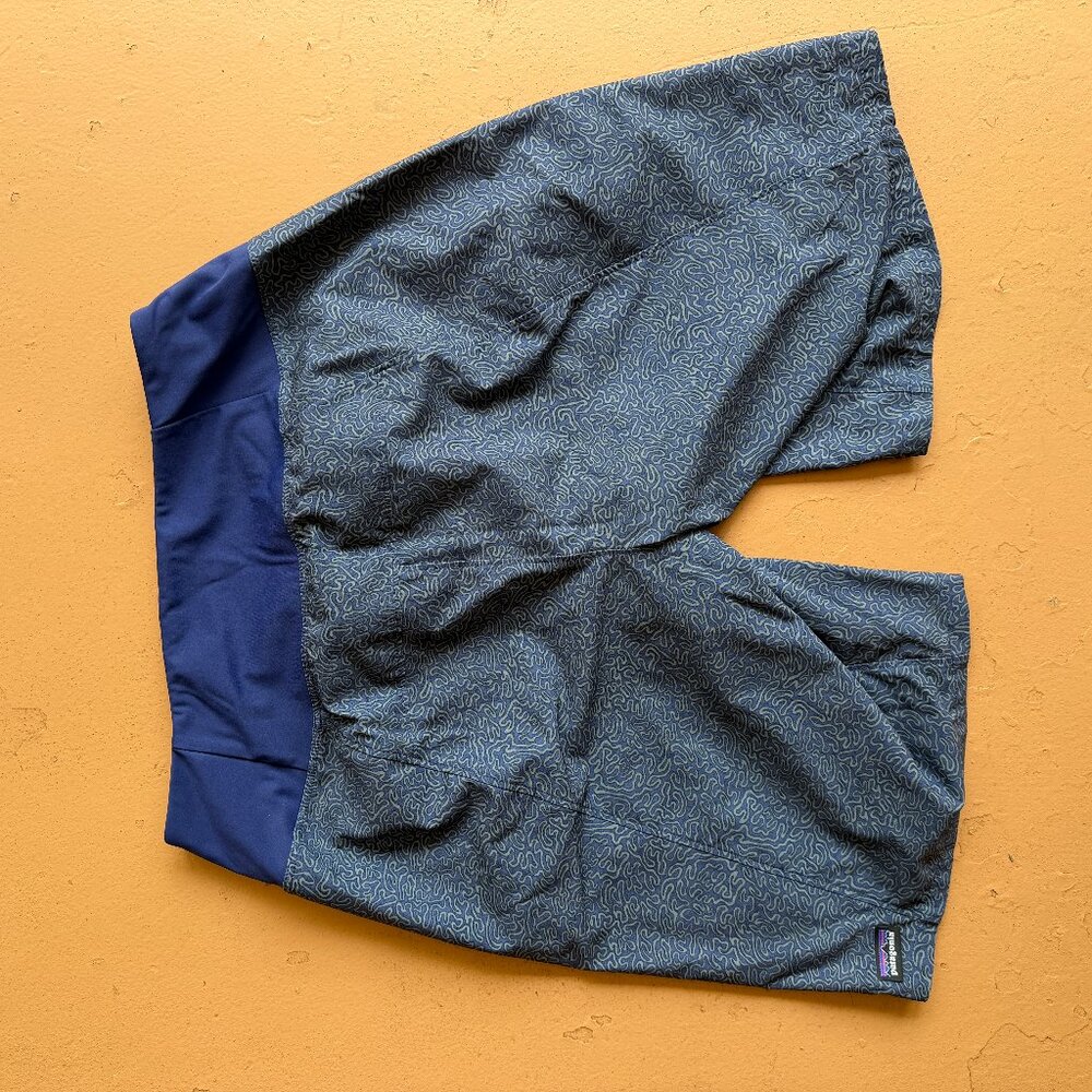 $47 Women's Tyrolean Bike Shorts  9½" Journeys: Sound Blue Size 6 - Picture 3 of 6